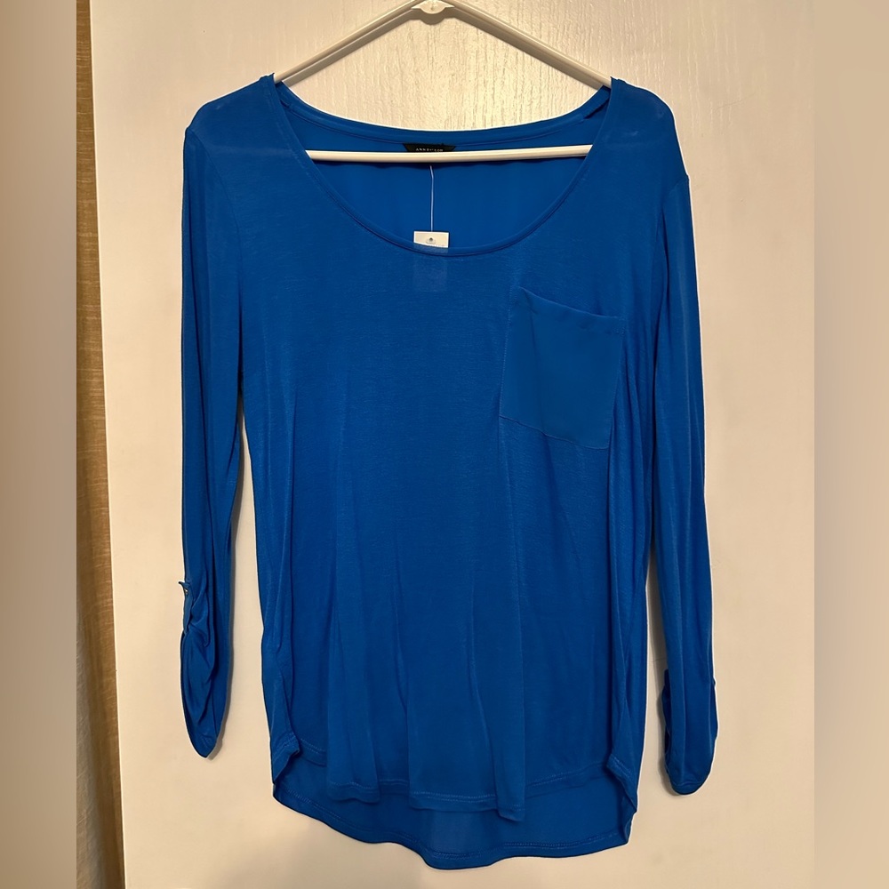 NWT Ann Taylor Pocket Long Sleeve T-Shirt - Sz. M